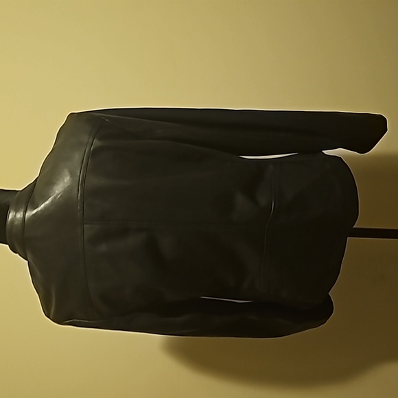 Black leather jacket - Picture 6 of 13